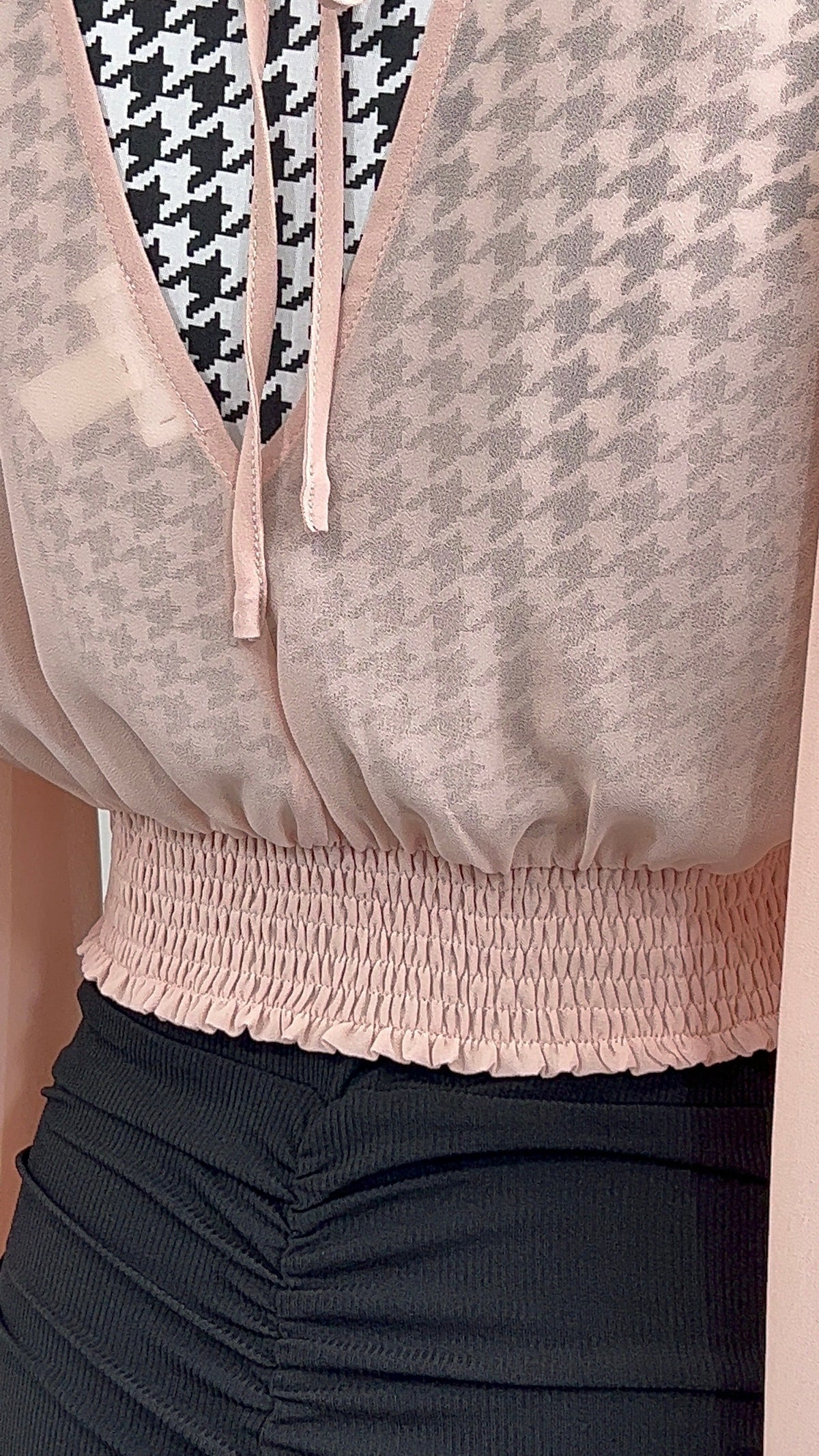 Luxuriance Style | The Boutique  Tops Raven | V Neck Smock Crop Top