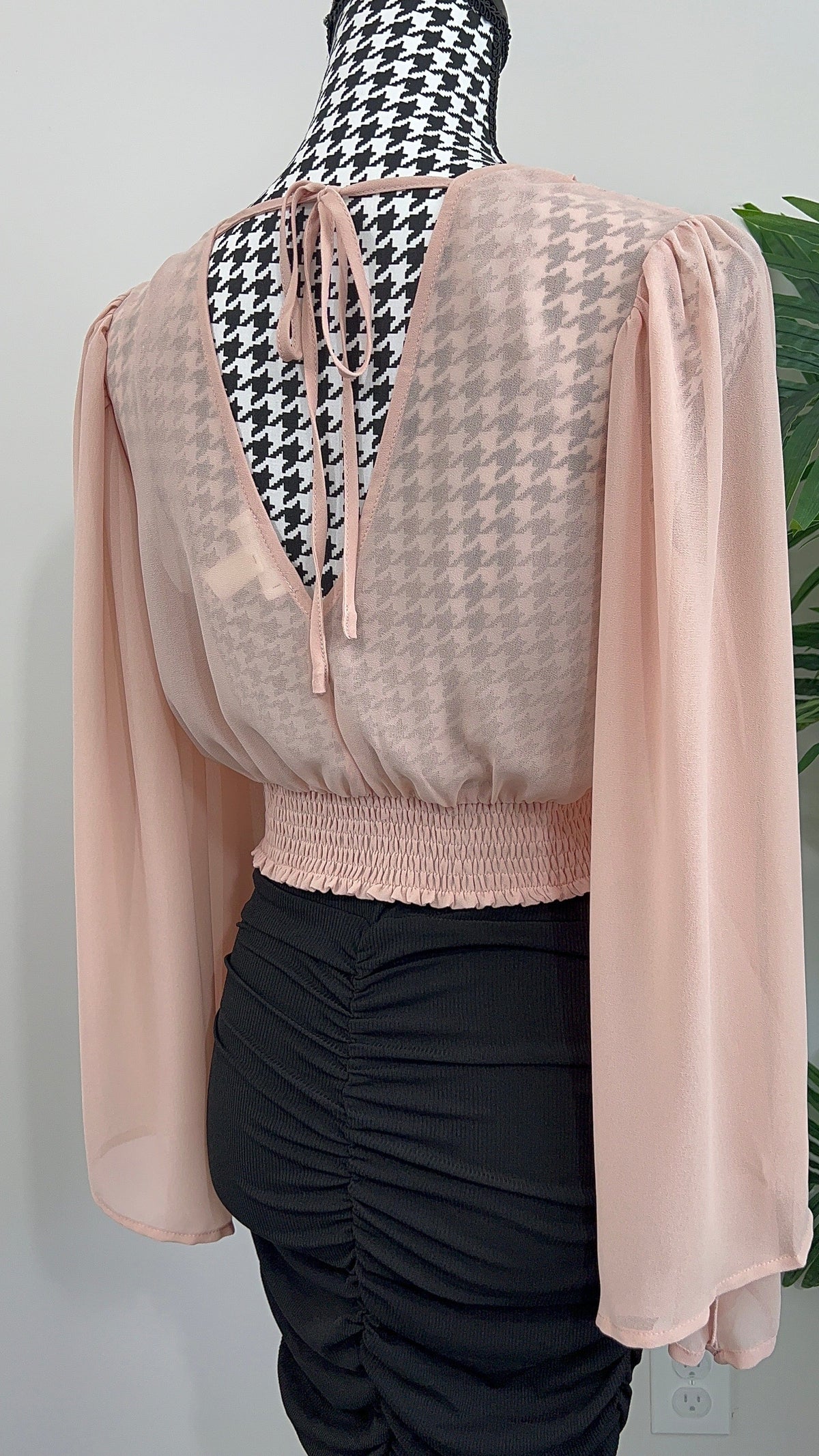 Luxuriance Style | The Boutique  Tops Raven | V Neck Smock Crop Top