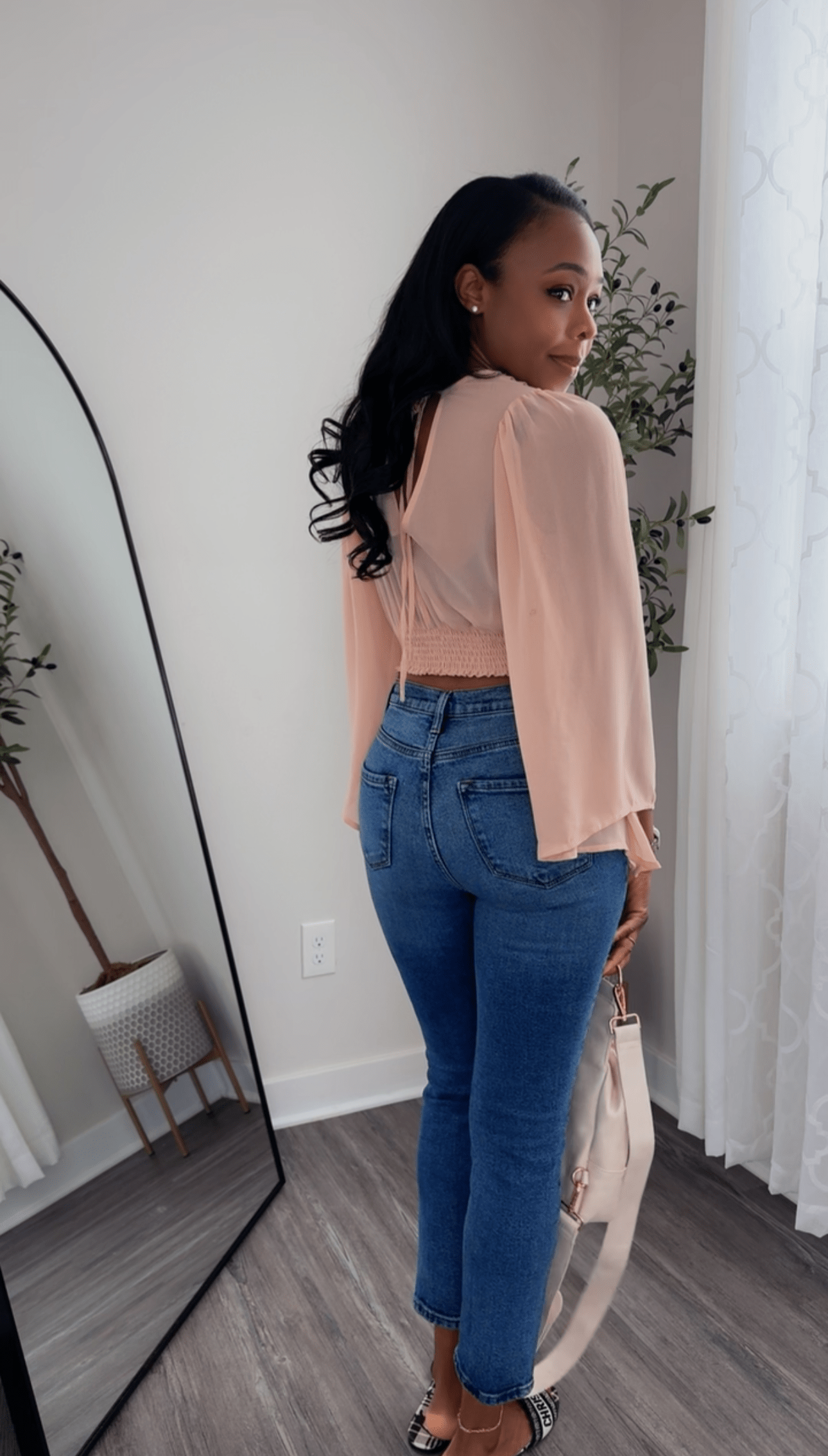 Luxuriance Style Denim Distressed Crop Denim – Medium Wash