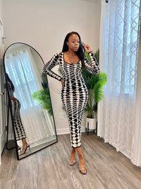 Luxuriance Style | The Boutique Dresses Bombshell | Long Sleeve Midi Dress